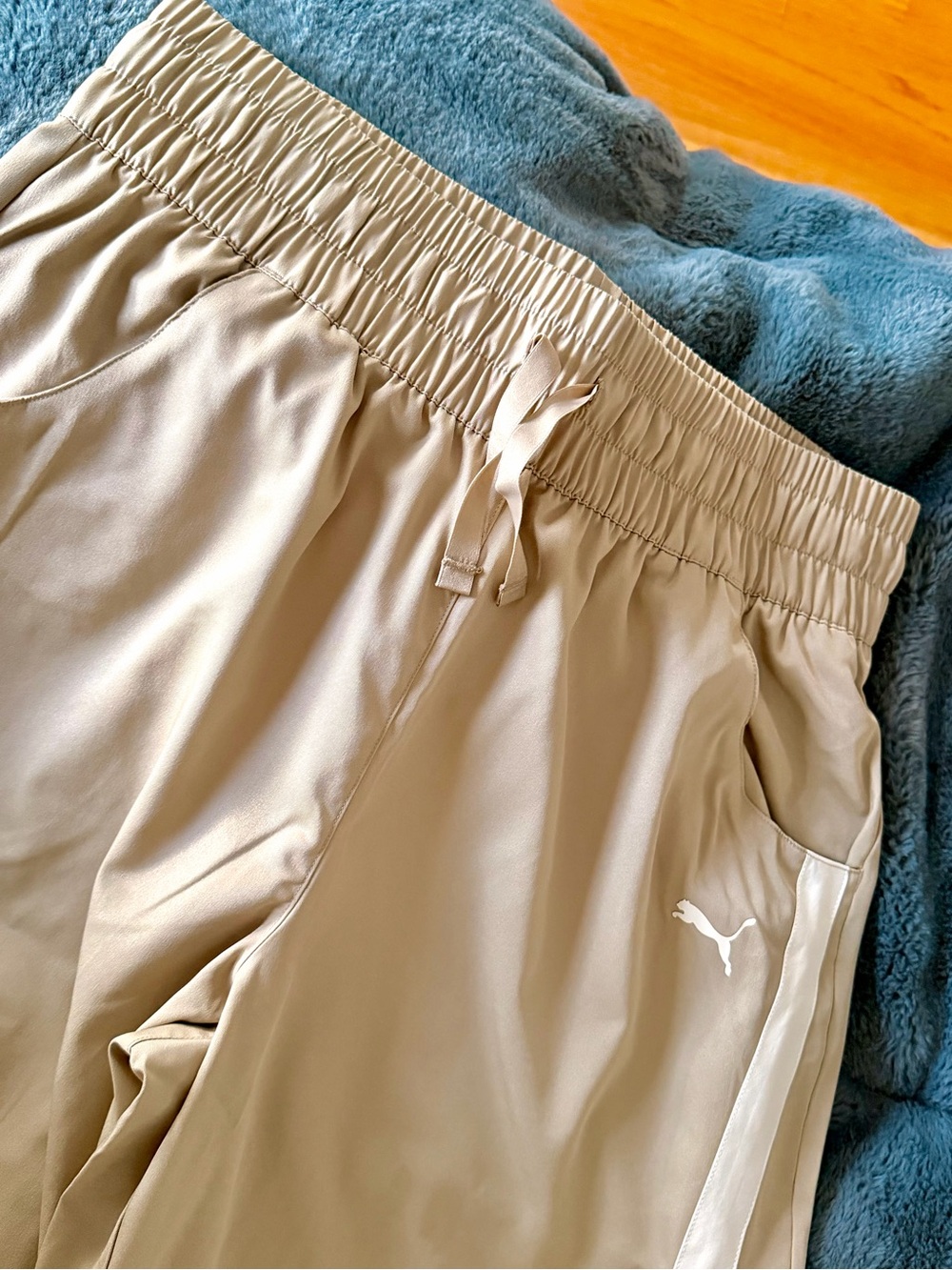 Puma Beige Wide-Leg Track Pants with White Side Stripes - Picture 2 of 6